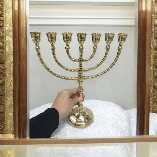 Jerusalem menorah branches - jerusalem,