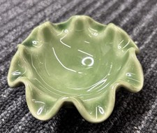 A Wade Potteries Of England Flower Shaped Trinket / Pin Bowl