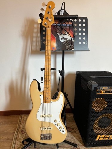 1983 vintage fender jazz - vintage, base
