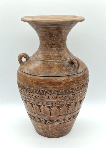 Large studio pottery - pottery, ceramic