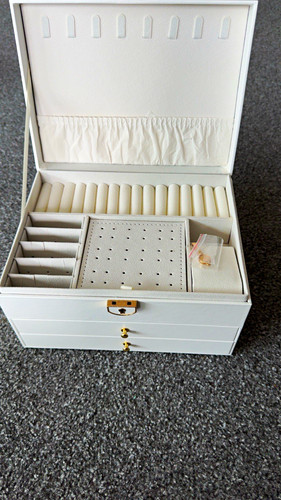 Lockable faux leather - lockable,
