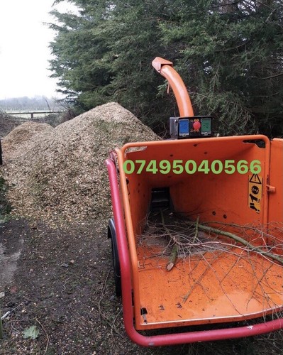 Wood chipper hire - chipper,