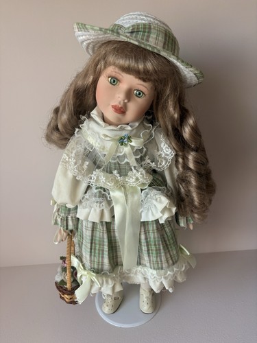 Beautiful vintage porcelain - vintage,