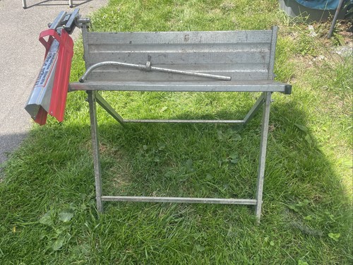 The folding chainsaw support - the,