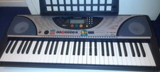Yamaha Electric Keyboard PSR