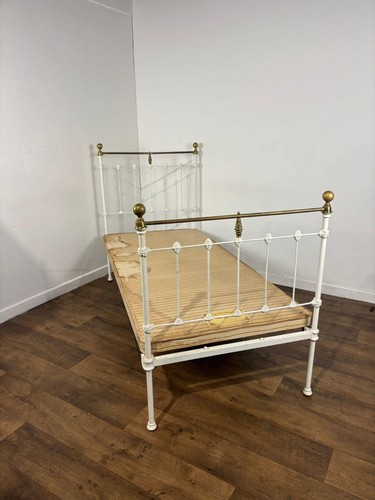 Victorian style single bed - style,