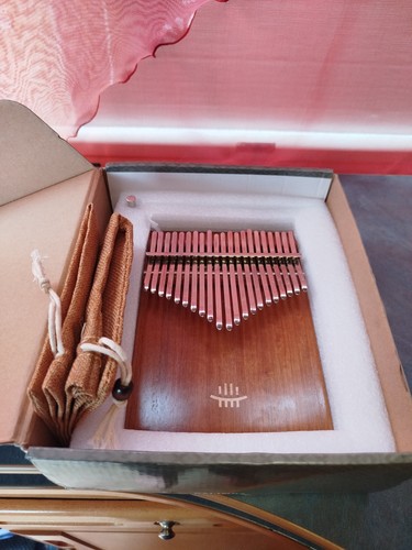 Brand new hluru key kalimba - brand,