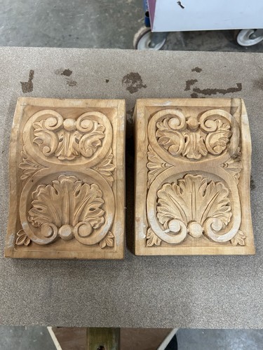 Wooden corbels pair design - wooden,