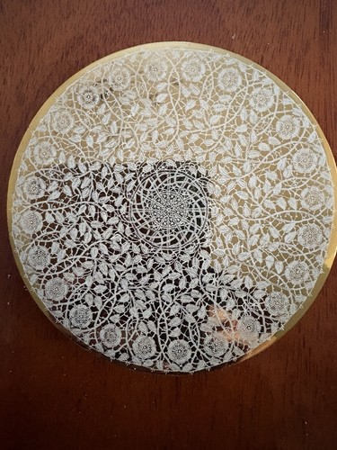 Vintage vogue powder - vogue, compact