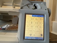 Husqvarna Viking Designer 1