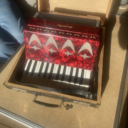 Piano accordion vintage - piano,
