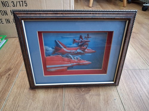 Vintage red arrows framed - red,