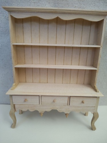 Dolls house miniature - dolls,