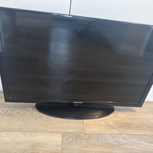 Samsung ue32d4003bw 32in lcd - 32in,