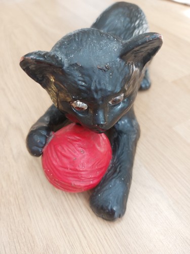 Bretby pottery black cat with - cat,,