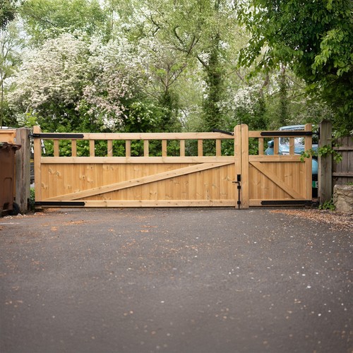 Cottage driveway gates wooden - cottage, gates,