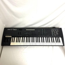 YAMAHA V50 Synthesizer 61-Key