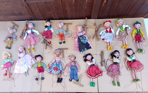 Vintage pelham puppets - pelham,