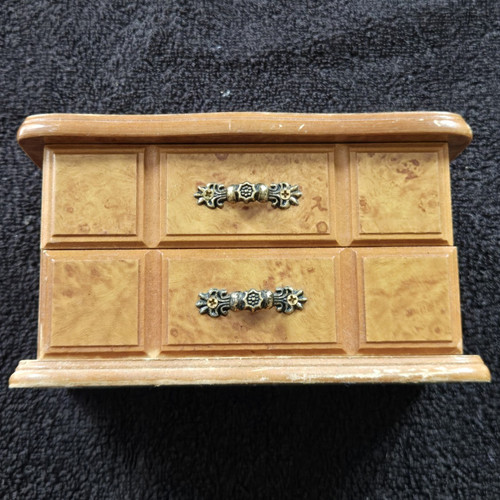 Vintage wood jewellery - wood, box