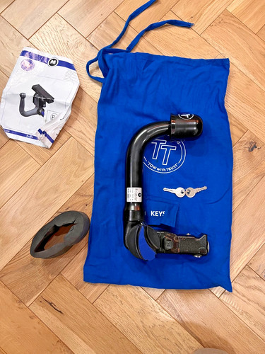 Used tow trust detachable - -,