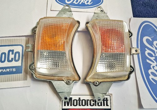 Pair new genuine side lamp - pair,