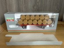 Universal Hobbies Vanto V700