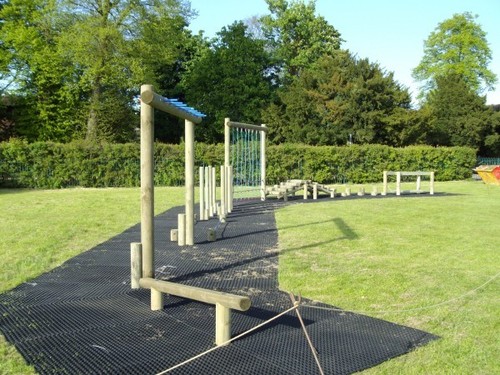 Heavy duty rubber grass mat - rubber,