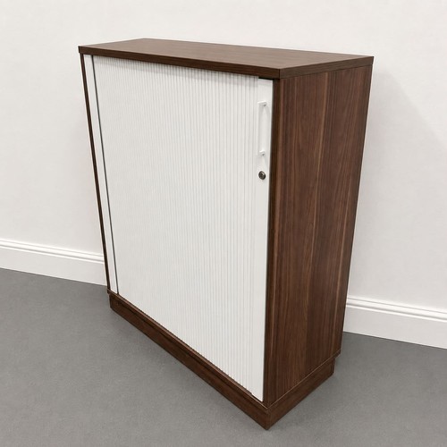 Mid height office - mid-height,