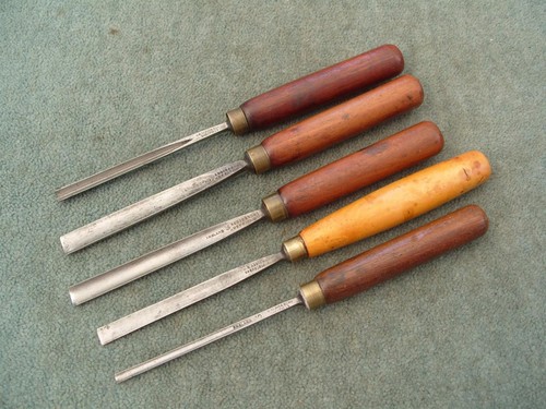 Lovely set carving - lovely, of