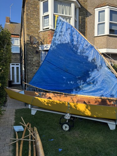 Vintage wooden canoe - canoe, –