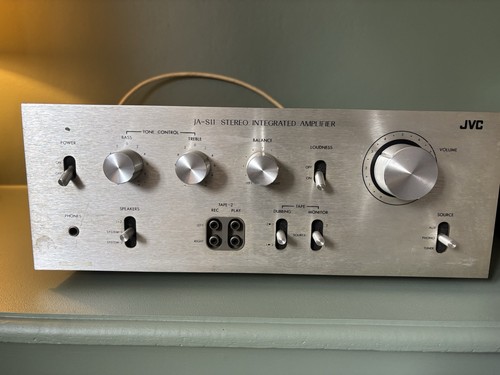 Jvc s11 integrated - jvc,