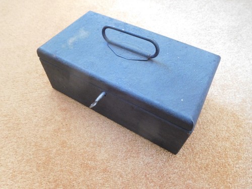 Vintage metal cash box - metal,