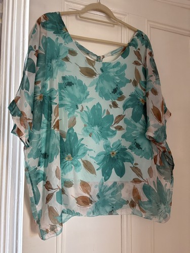 Bnwt ladies beautiful green - ladies,