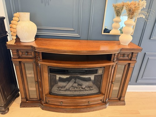 Traditional brown wood - traditional,
