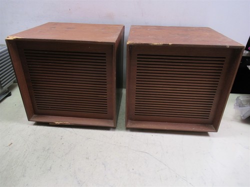 Pair vintage speakers - pair,