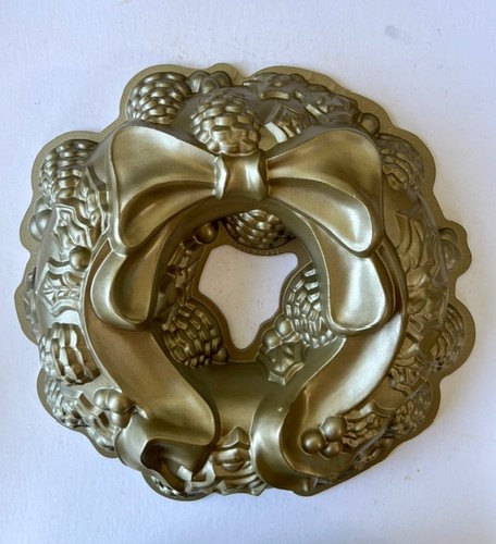Nordic ware holiday - ware, wreath