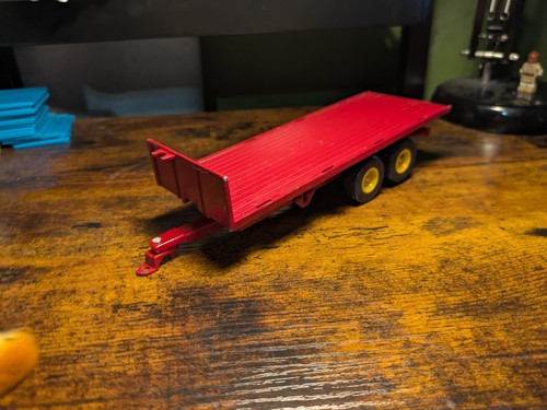 Britains scale twin axle - 1:32,