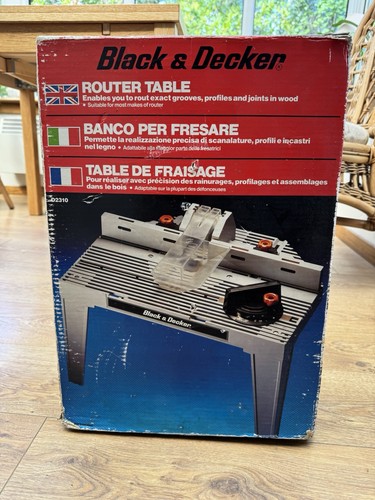 Black and decker - black, router