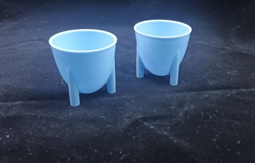 Vintage blue plastic egg - 2,