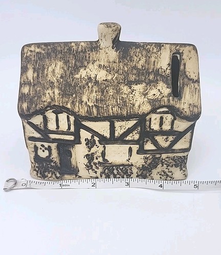 Vintage old court cottage - old, ware