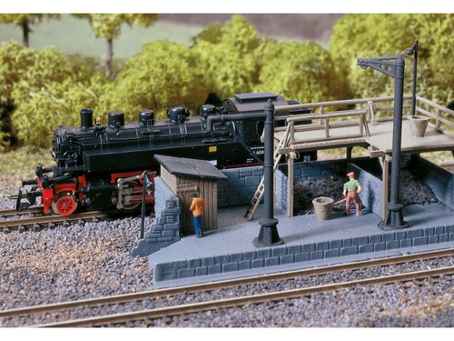 Coal bunker with water - ,