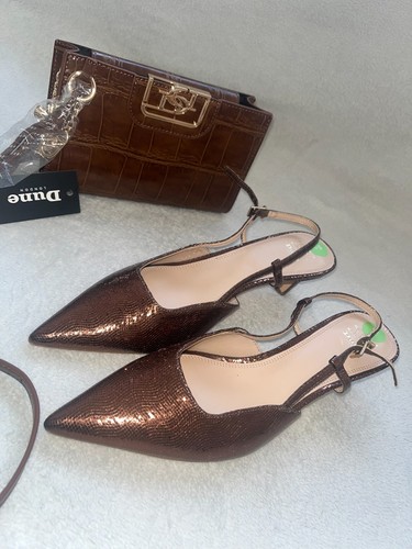 Dune brown and - and, gold