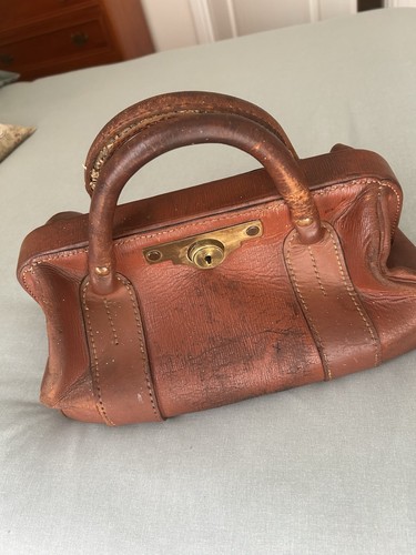 Vintage leather gladstone bag - vintage,
