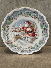 Royal Doulton The Snowman Gift Collection THE SNOWMAN’S VISIT PLATE