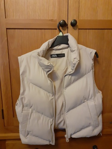Zara women cream gilet short - cream,