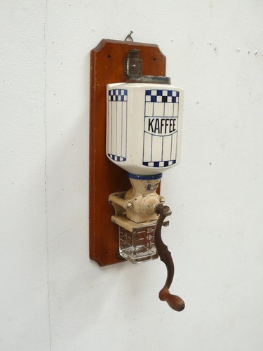 Wall coffee grinder coffee