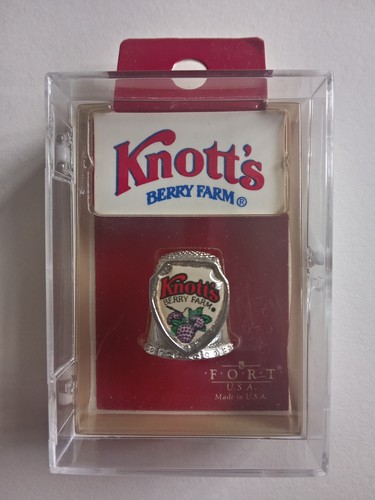 Knott berry farm vintage - berry,