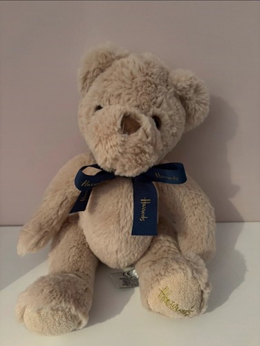 Harrods 2018 grotto - 2018, bear