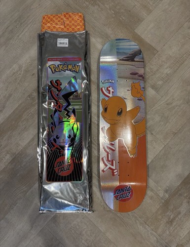 Charmander pokemon santa - ,
