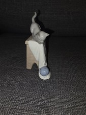 Nao Daisa by Lladro Cat Kitten Playtime Figurine 2007 Yarn Ball Stool RARE
